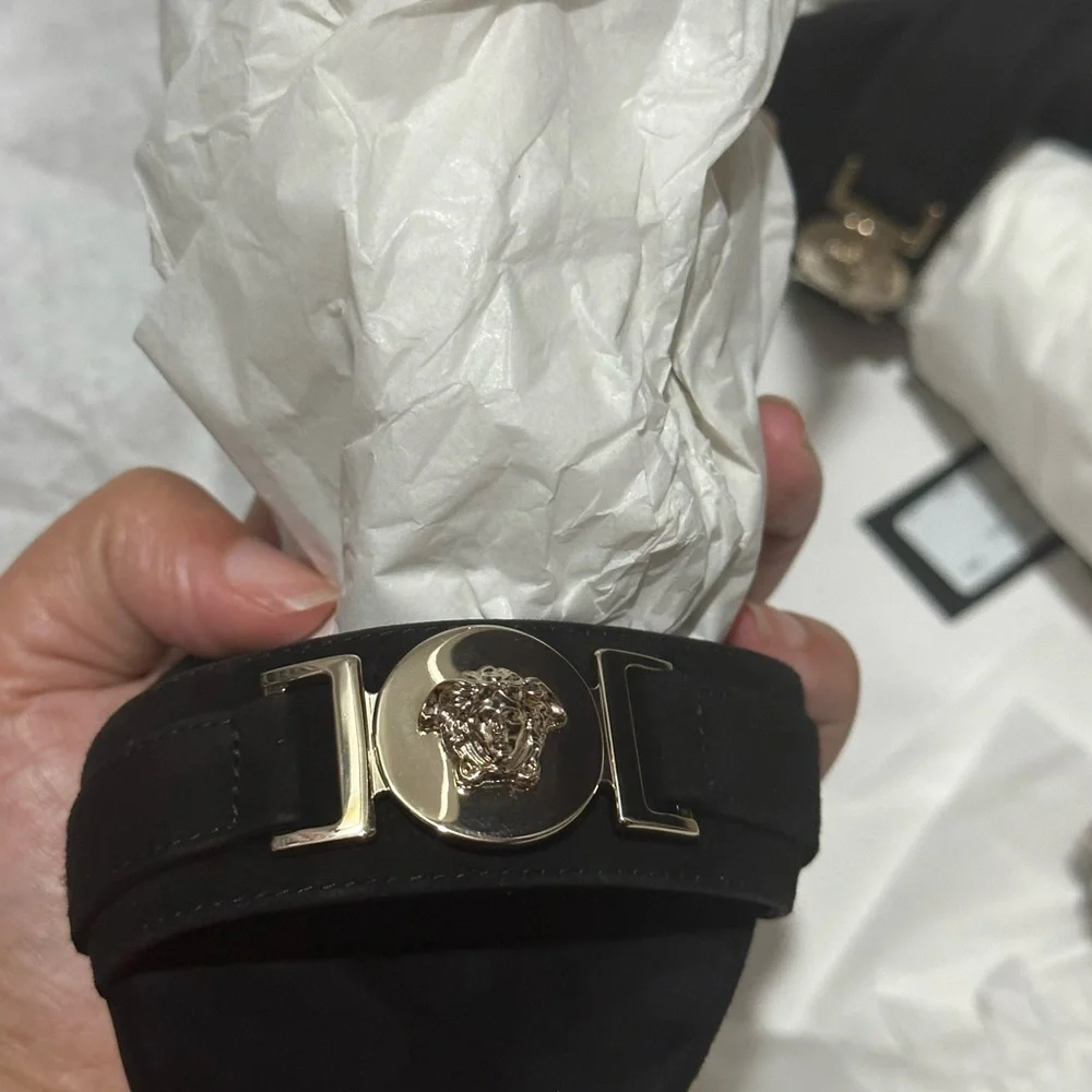 Versace heels - Picture 5 of 11